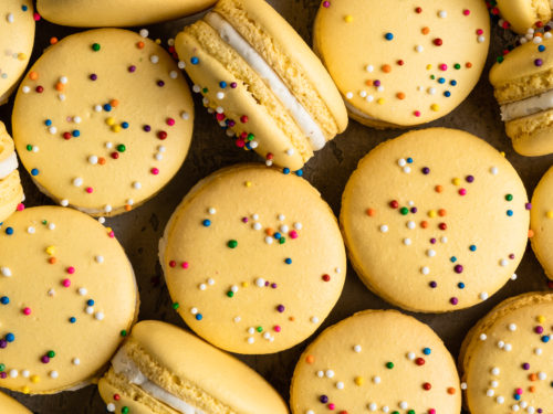 Can I Use Aluminum Foil Instead Of Parchment Paper For Macarons