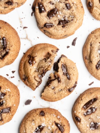 These Browned Butter Chocolate Chip Cookies are the cookies of your dreams! Perfectly chewy and full of awesome cookie flavor!