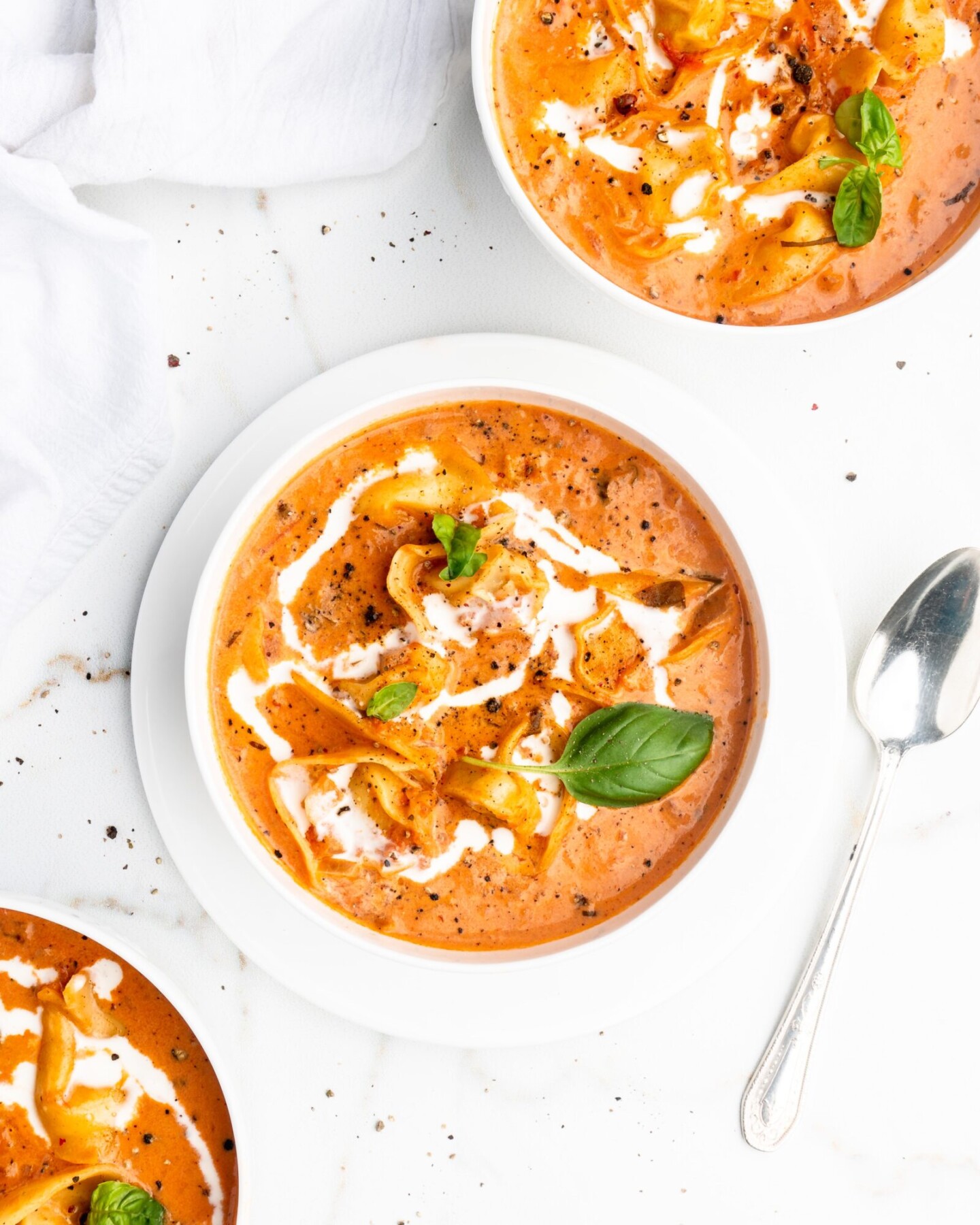 Creamy Tomato and Tortellini Soup - Food Duchess