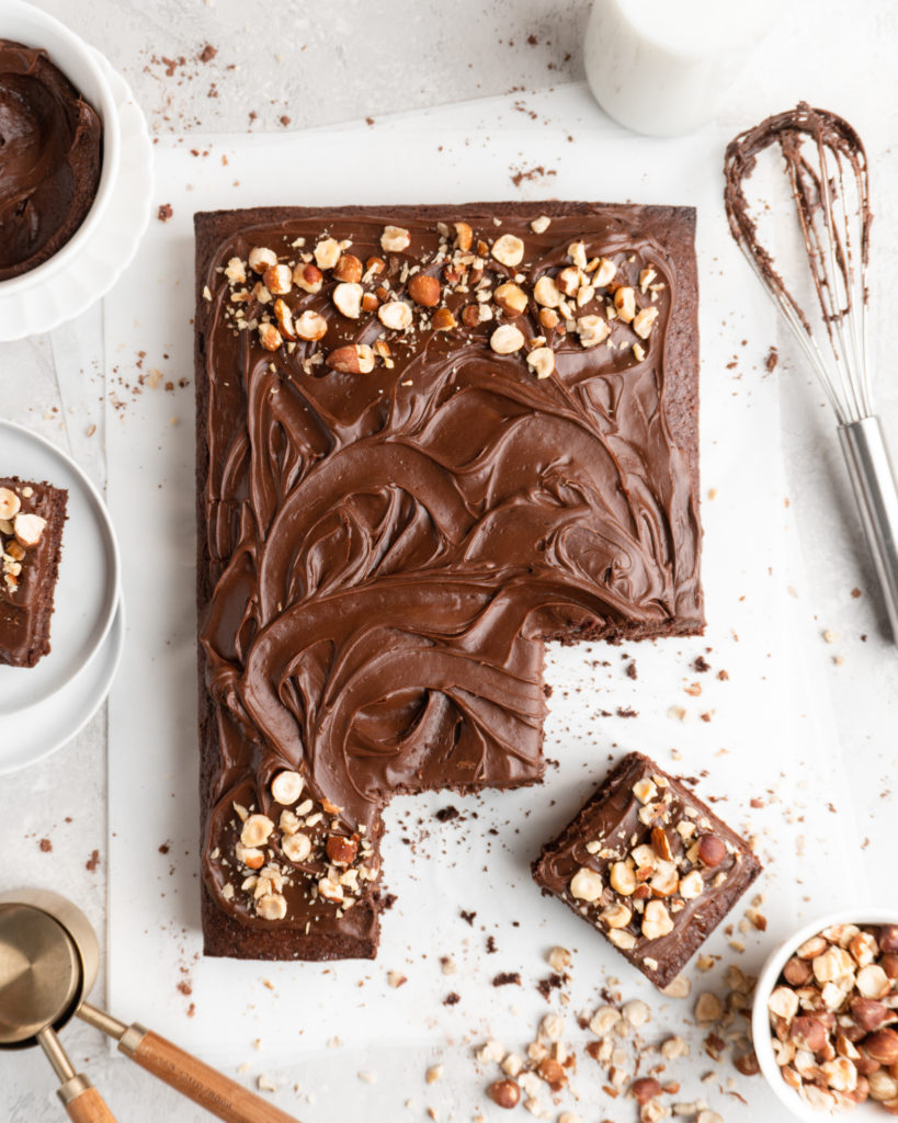 https://foodduchess.com/wp-content/uploads/2019/12/Toasted-Hazelnut-Chocolate-Cake04852-819x1024.jpg
