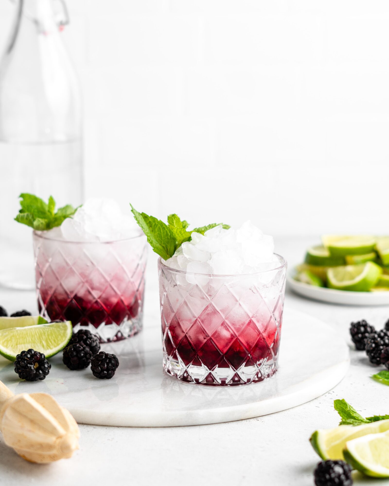 Blackberry Rhubarb Vodka Cocktail - Food Duchess