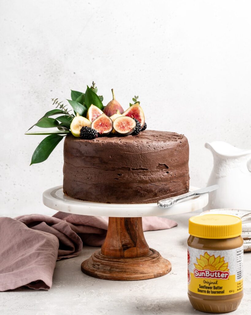 New Year 2023 Cake Recipe: चॉकलेट केक से मुंह मीठा कर मनाएं नए साल का जश्न,  जान लें इसकी रेसिपी - new year 2023 cake recipe how to make best easy  homemade