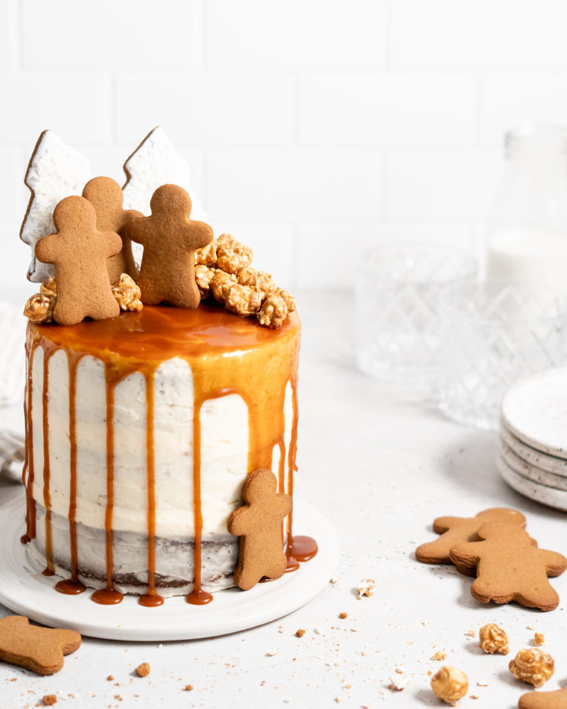 https://foodduchess.com/wp-content/uploads/2020/12/Gingerbread-Layer-Cake00299-819x1024.jpg
