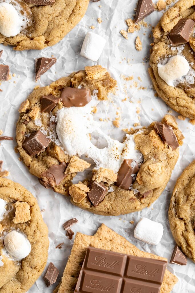 chewy easy to make s'mores cookies made with milk chocolate chips, marshmallows and graham crackers